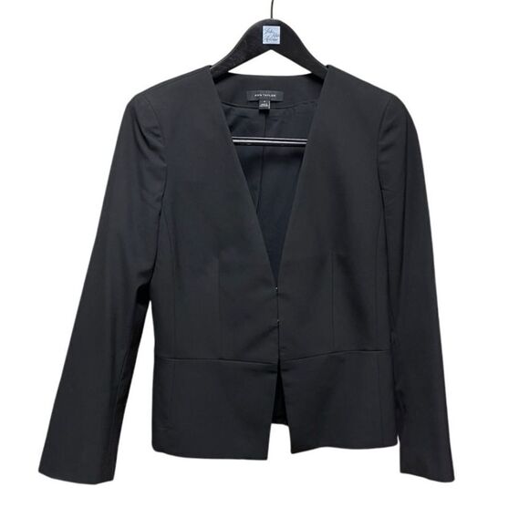 🌟Ann Taylor🌟Black Blazer - Picture 1 of 2